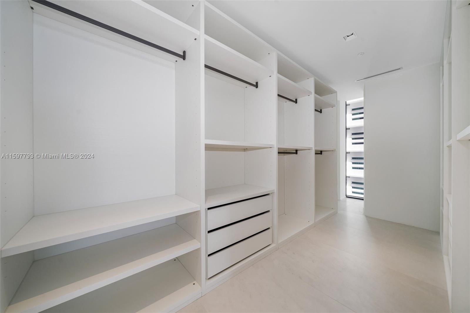 ONE THOUSAND MUSEUM CONDO - Residential