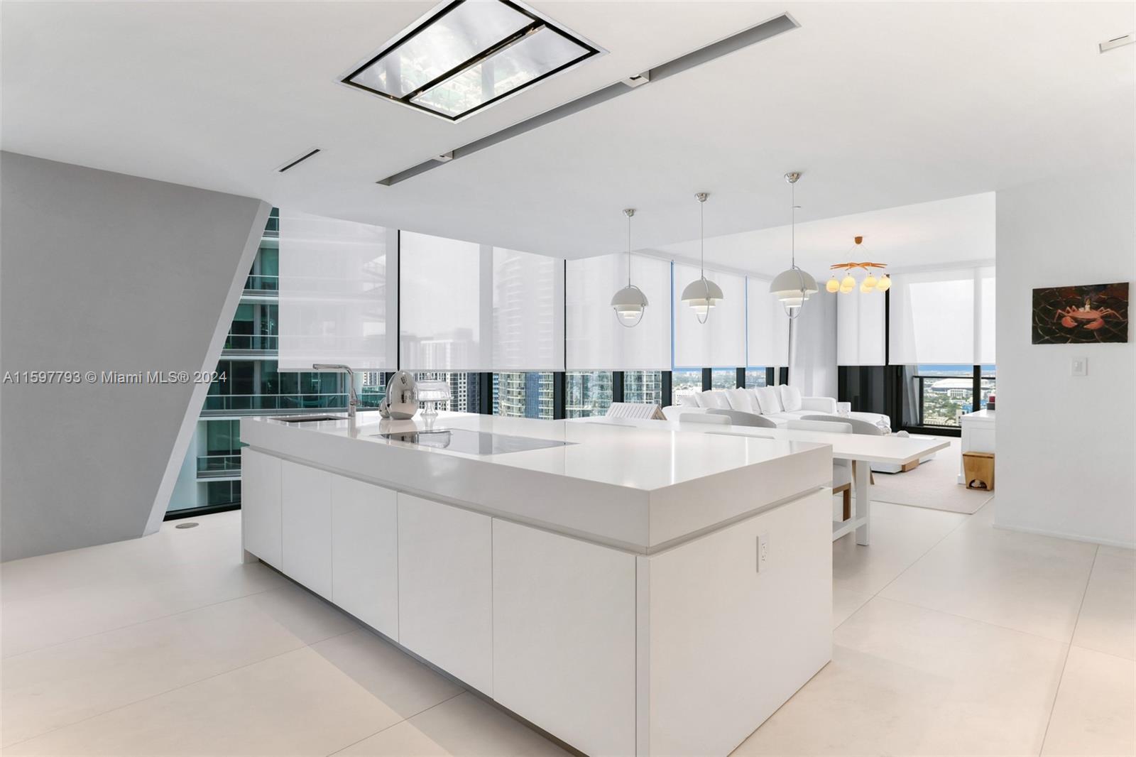 ONE THOUSAND MUSEUM CONDO - Residential