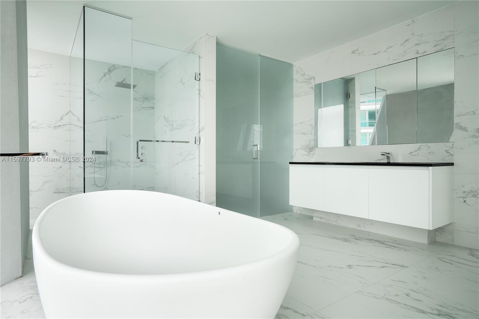 ONE THOUSAND MUSEUM CONDO - Residential