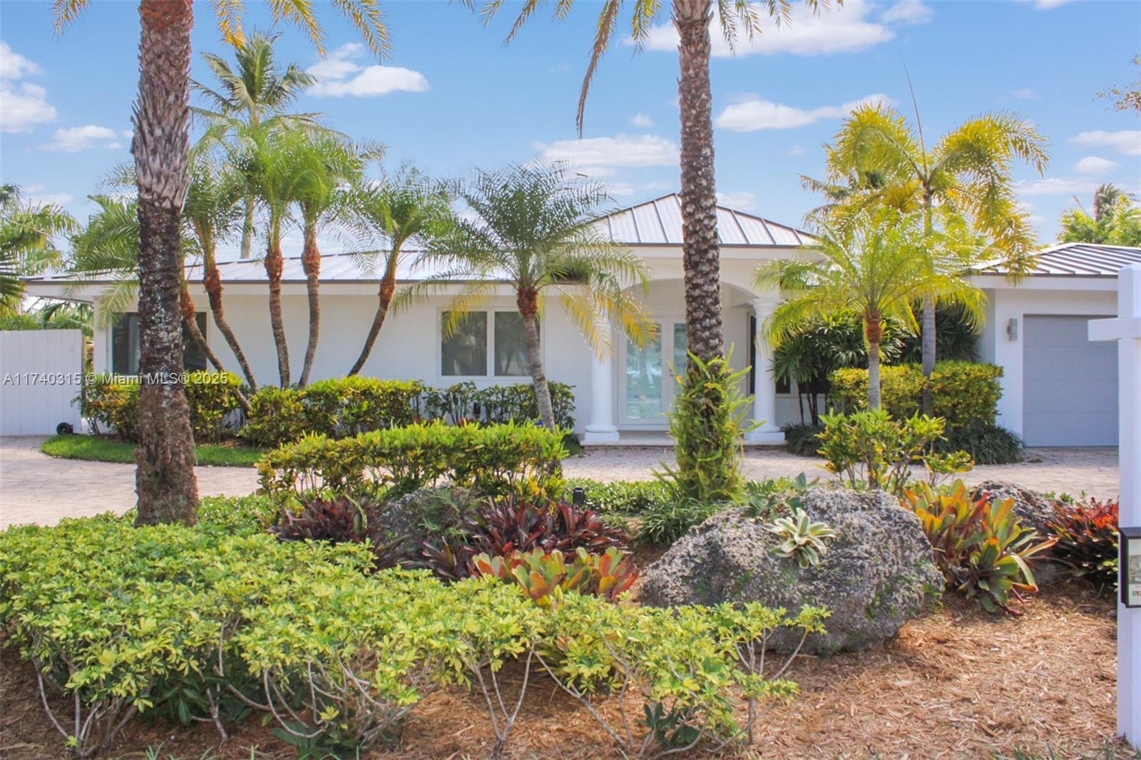 Rental Property at 2816 Ne 24th Pl, Fort Lauderdale, Broward County, Florida - Bedrooms: 4 
Bathrooms: 3  - $12,500 MO.
