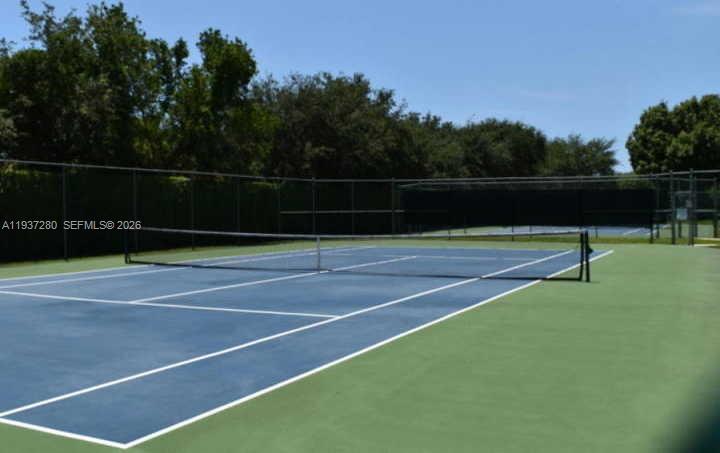 WINDWOOD UNIT I - Residential