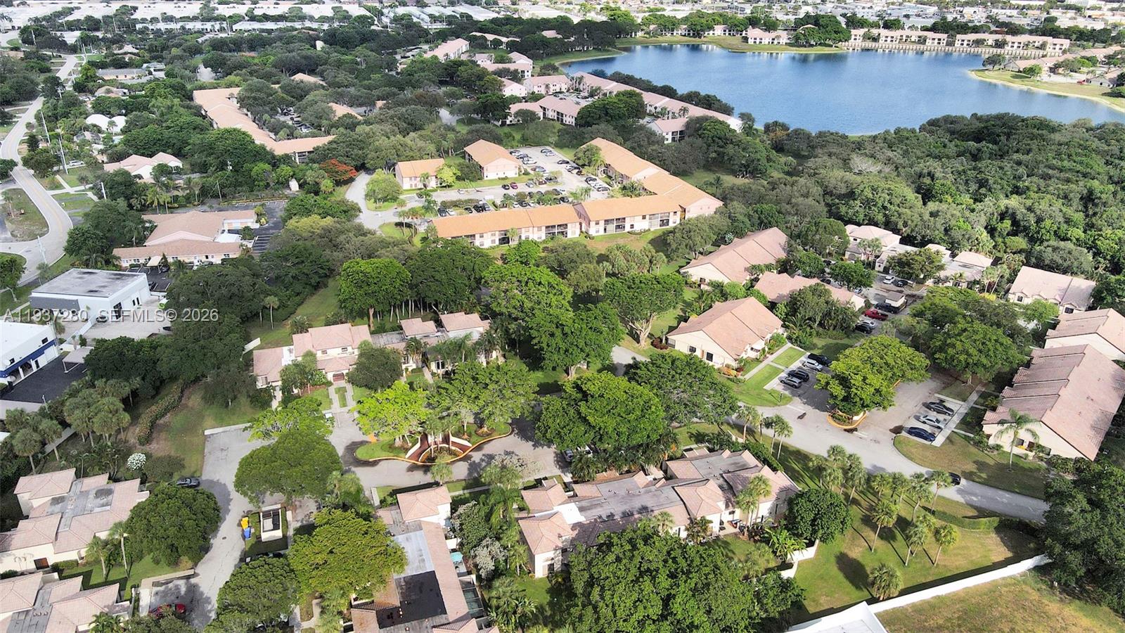 WINDWOOD UNIT I - Residential