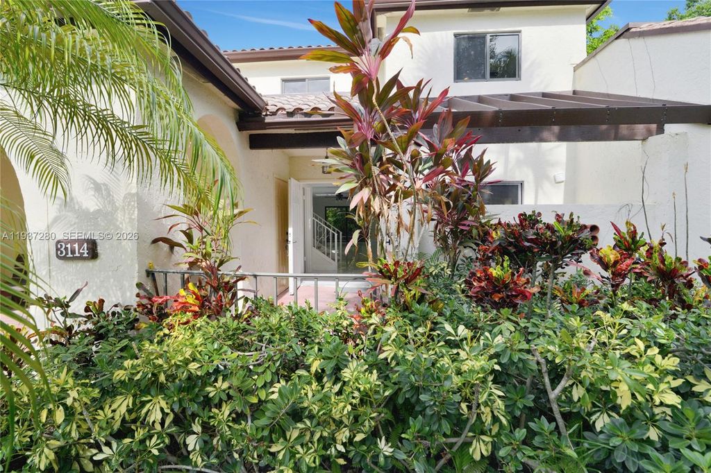 Photo of 3114 Kingswood Ter, Boca Raton, FL 33431 (MLS # A11937280)