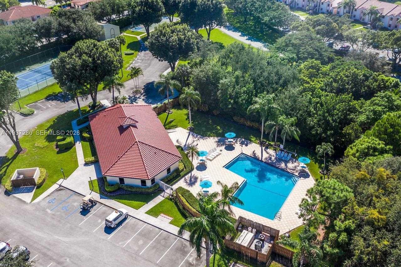 WINDWOOD UNIT I - Residential