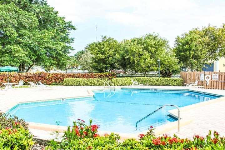 WINDWOOD UNIT I - Residential