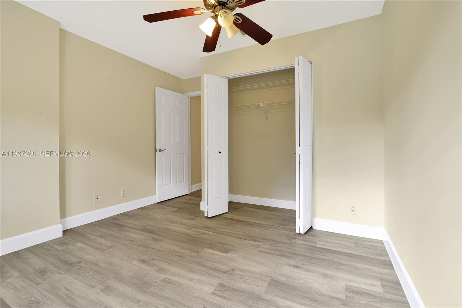 WINDWOOD UNIT I - Residential