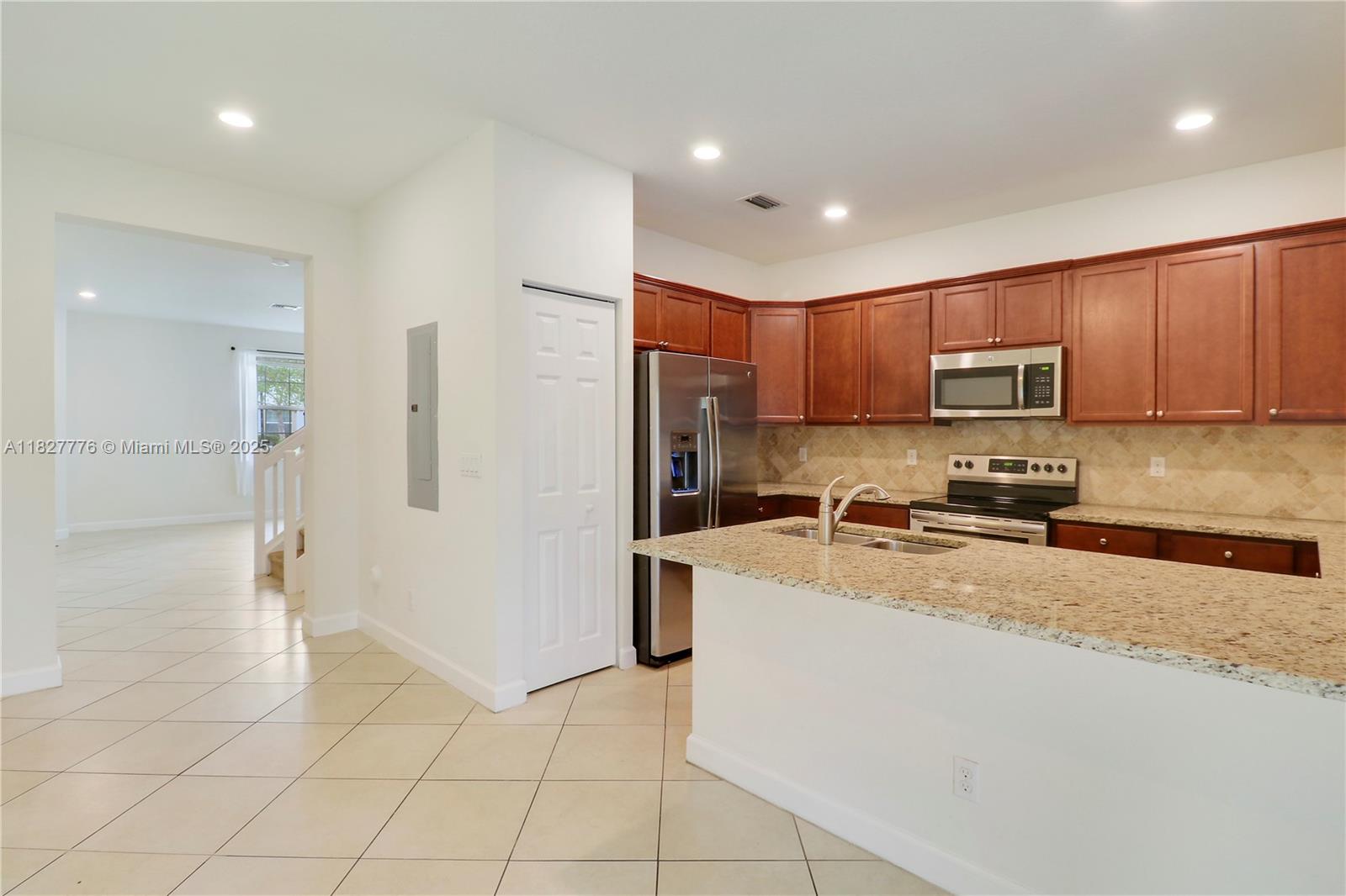 5342 Ashley River Rd 2
