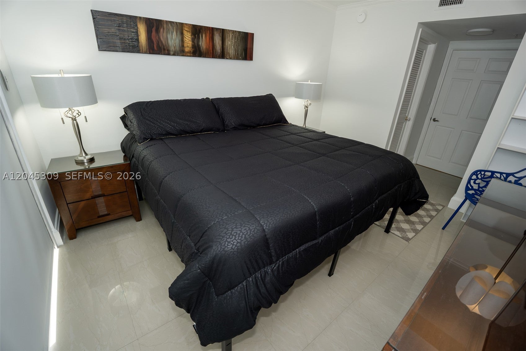 2951 S Bayshore Dr 716