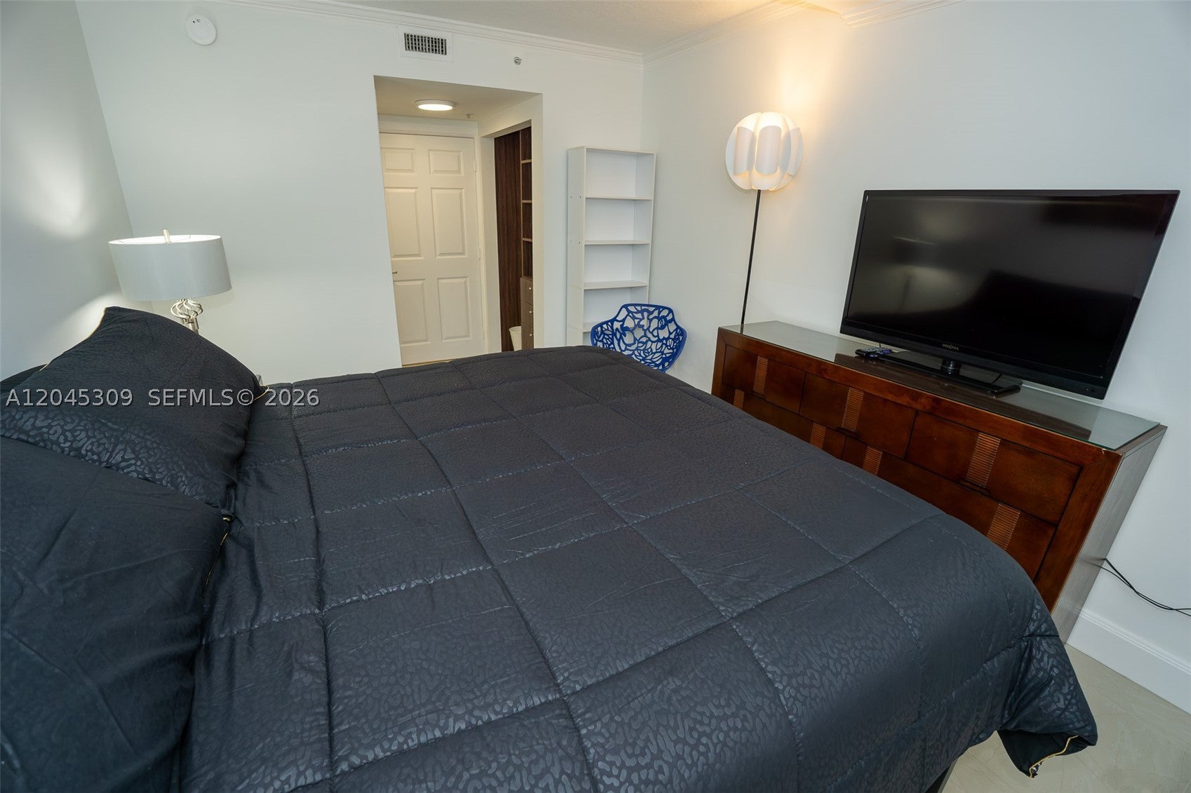 2951 S Bayshore Dr 716