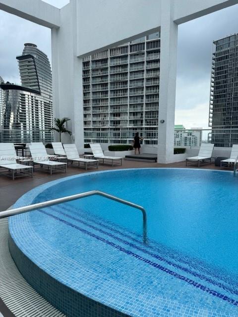500 BRICKELL EAST CONDO - Residential