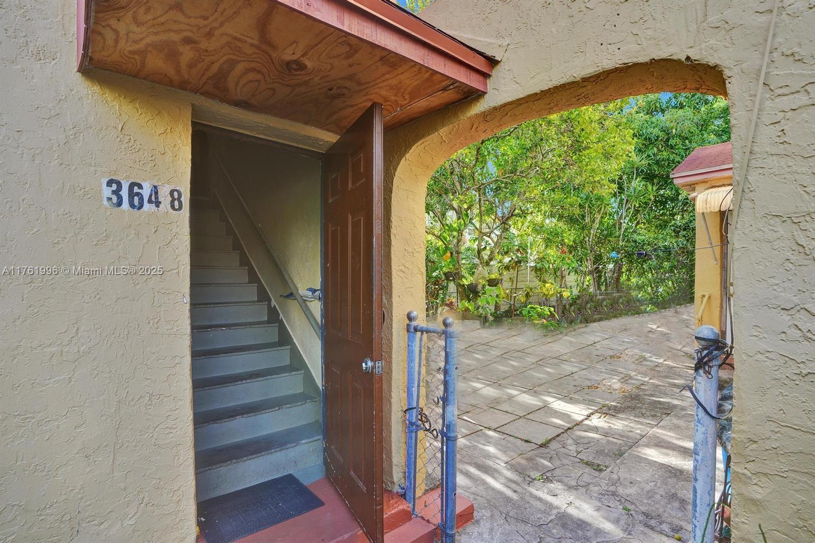 Rental Property at 3660 Nw 20th Ave 4, Miami, Broward County, Florida - Bedrooms: 1 
Bathrooms: 1  - $1,700 MO.
