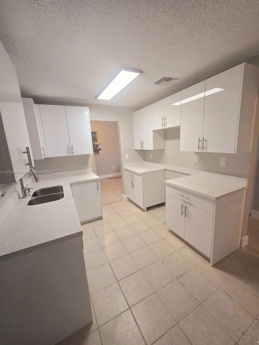 Rental Property at 10301 Sw 175 Street, Miami, Broward County, Florida - Bedrooms: 4 
Bathrooms: 2  - $2,450 MO.