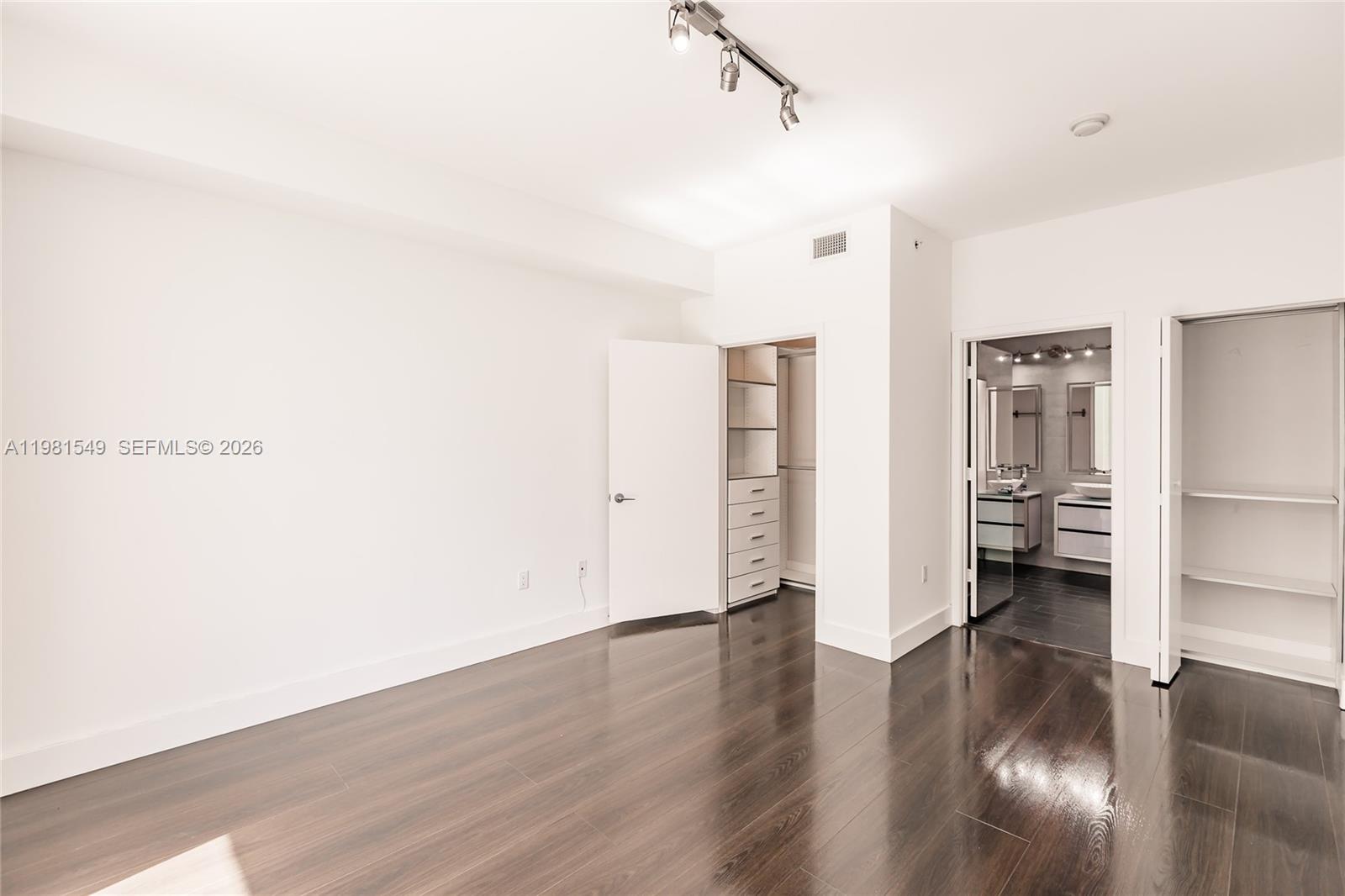 THE AXIS ON BRICKELL II C - Residential