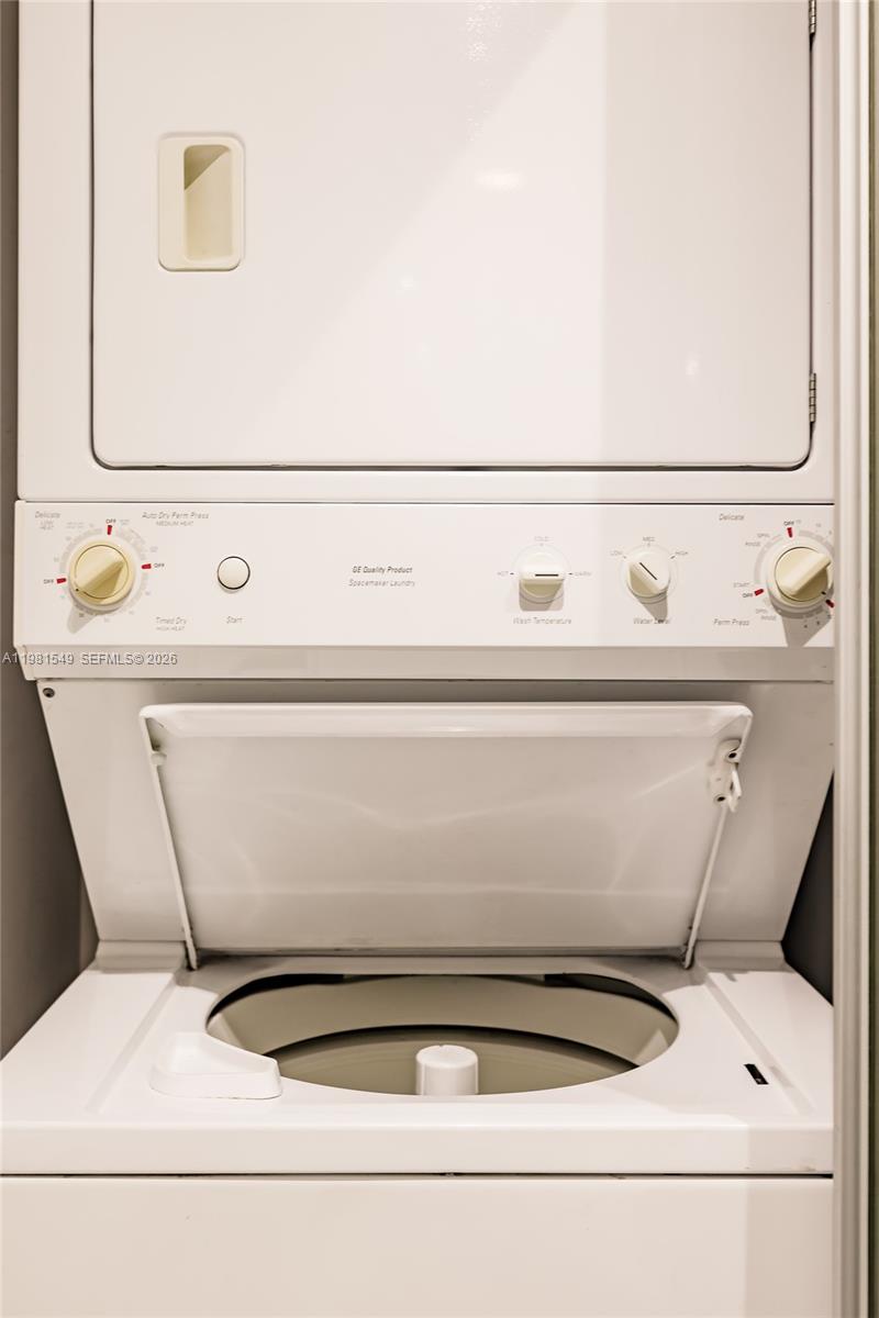 THE AXIS ON BRICKELL II C - Residential