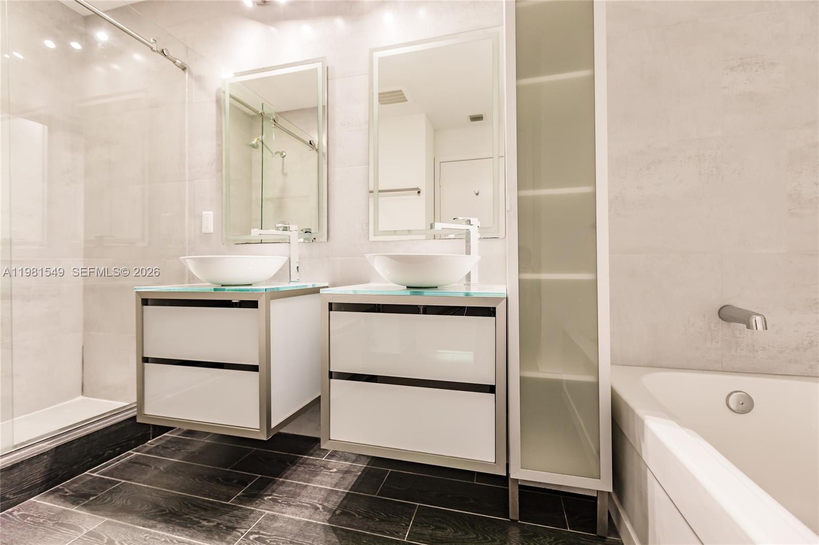 THE AXIS ON BRICKELL II C - Residential