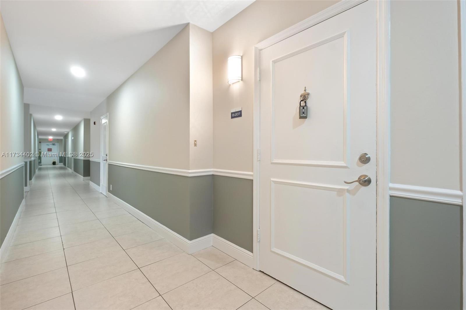 2424 SE 17th Cswy 207B