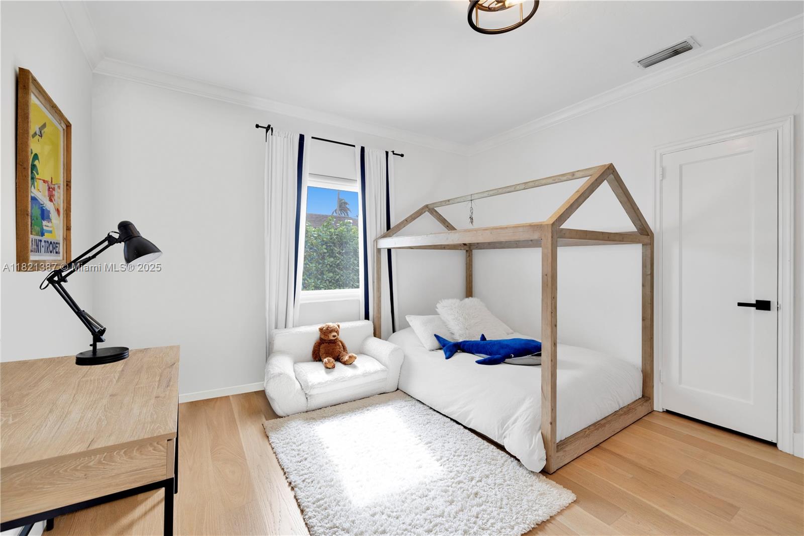 NORTH BAY ISLAND - Residential