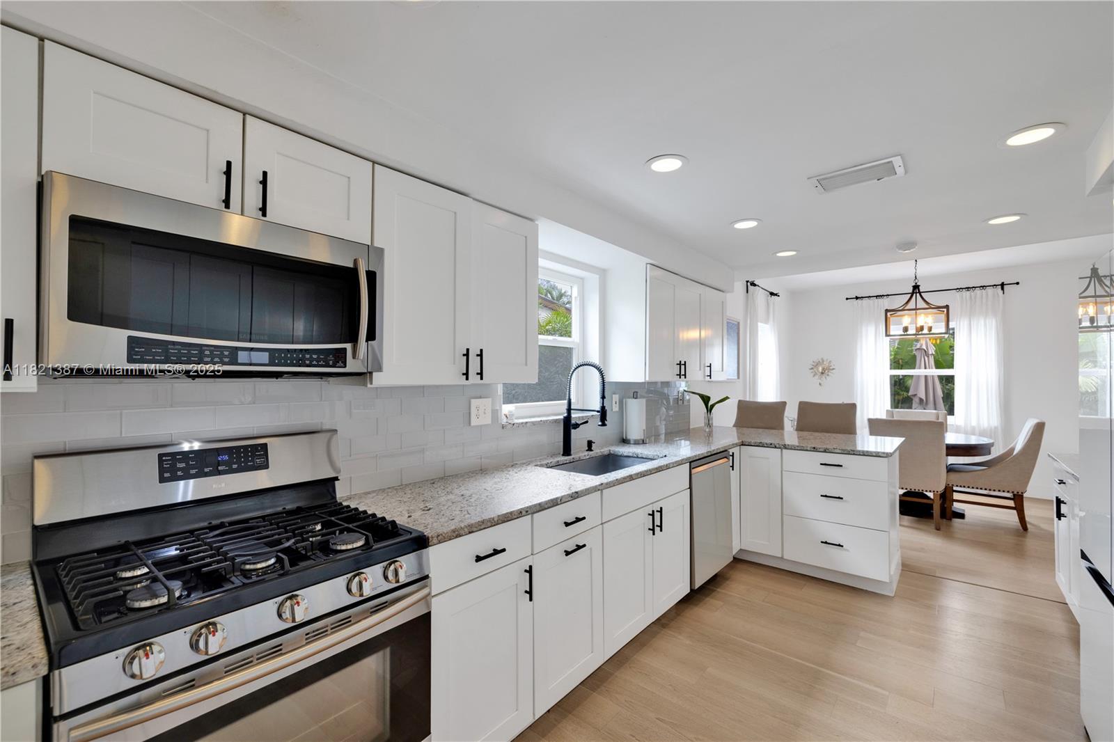 NORTH BAY ISLAND - Residential