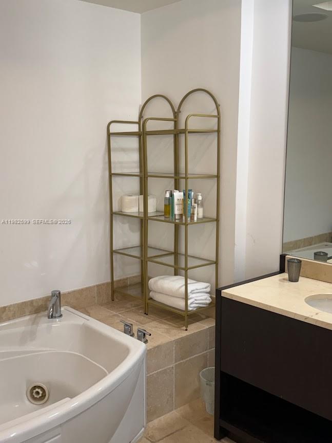 TRUMP ROYALE CONDO - Residential Lease
