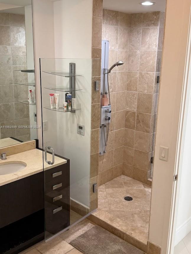 TRUMP ROYALE CONDO - Residential Lease