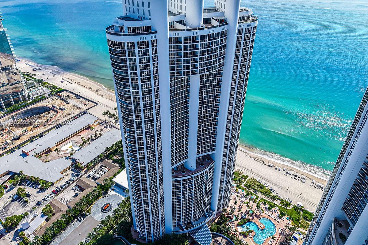 TRUMP ROYALE CONDO - Residential Lease