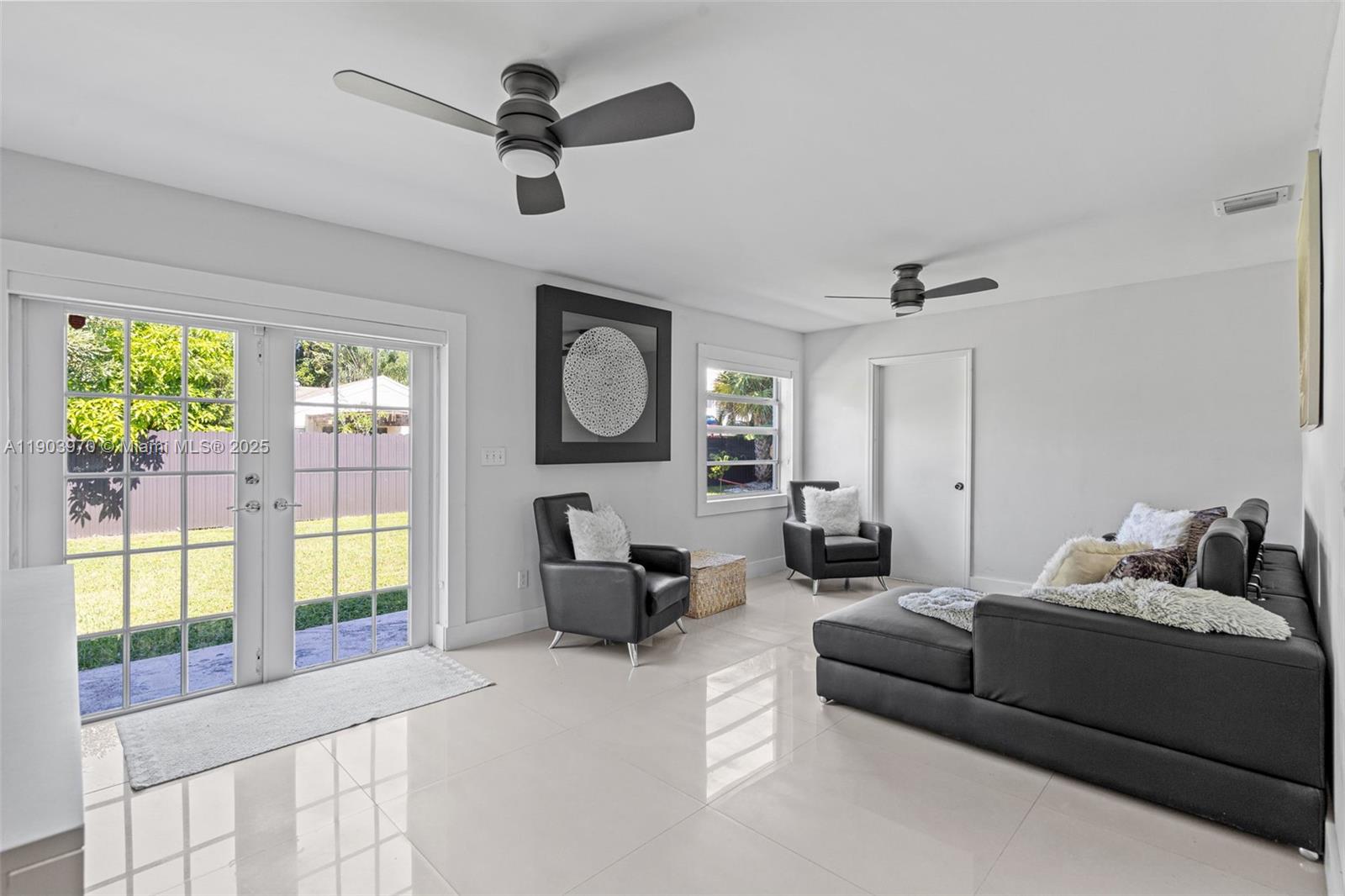 WEITZER SHAUNA MEADOWS SE - Residential