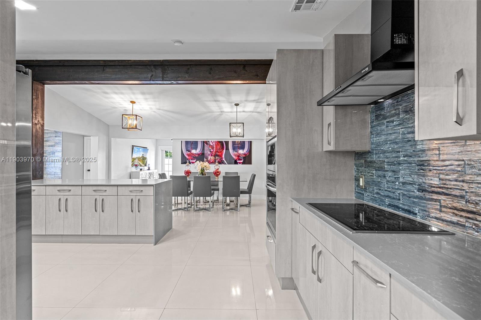 WEITZER SHAUNA MEADOWS SE - Residential