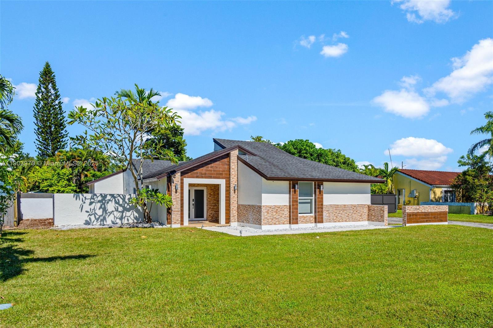 WEITZER SHAUNA MEADOWS SE - Residential