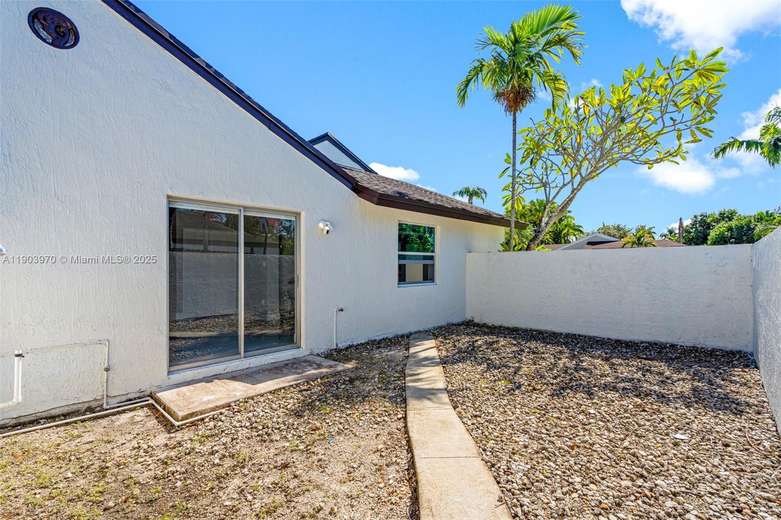 WEITZER SHAUNA MEADOWS SE - Residential