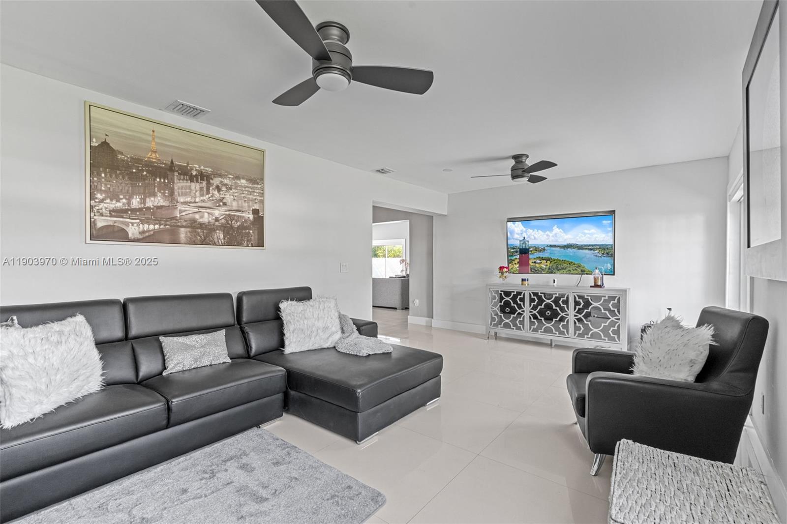 WEITZER SHAUNA MEADOWS SE - Residential