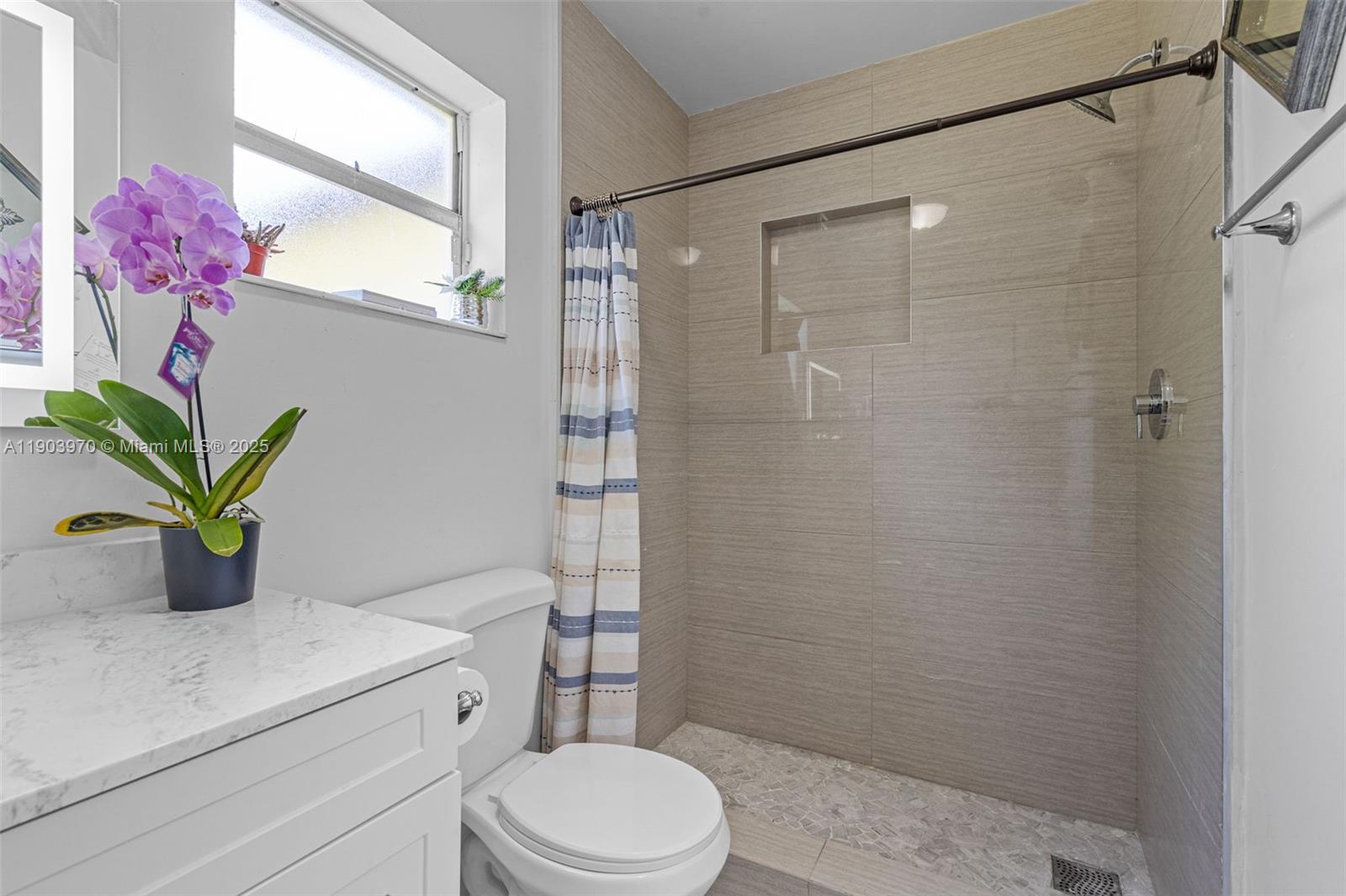 WEITZER SHAUNA MEADOWS SE - Residential