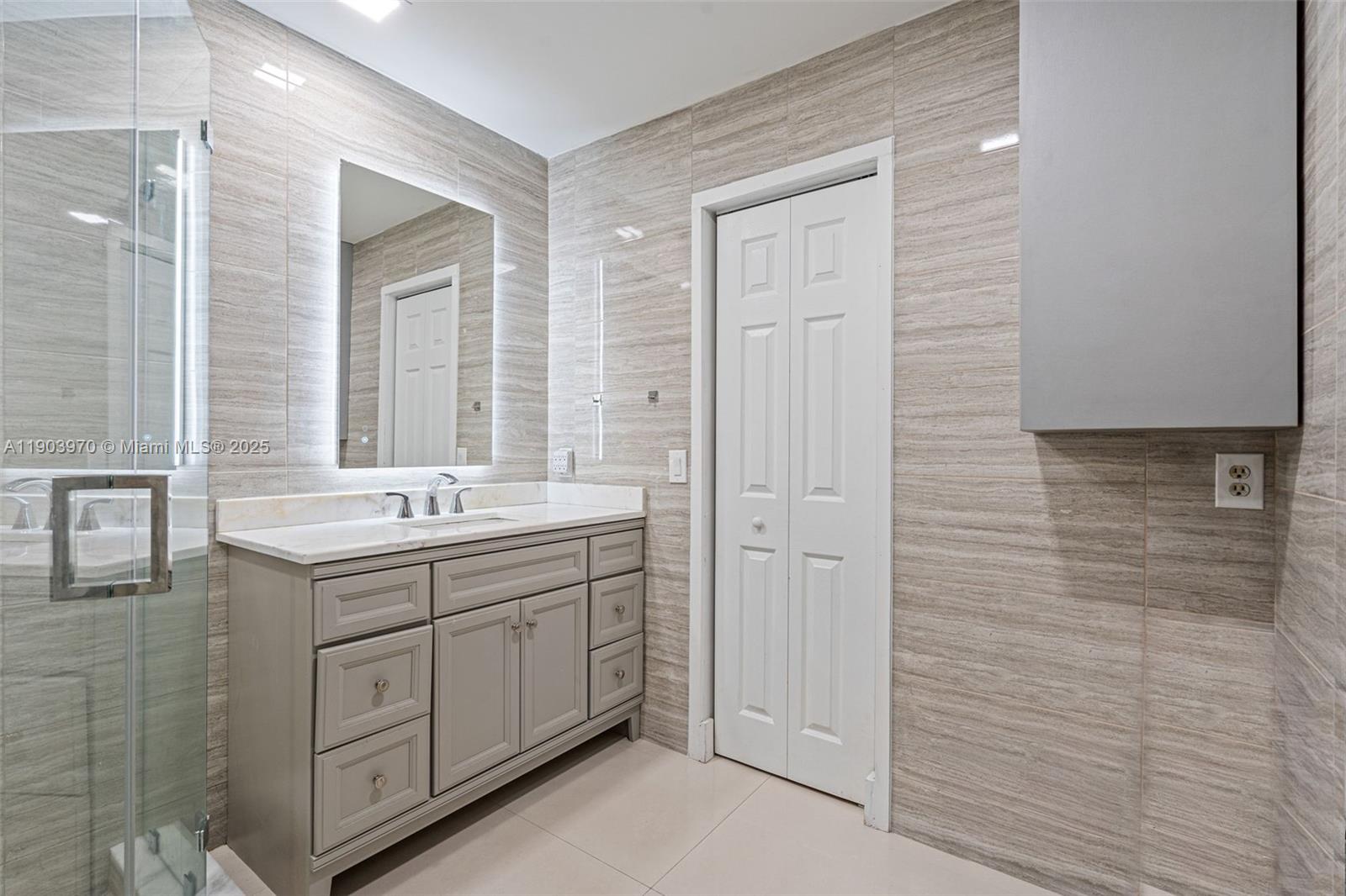 WEITZER SHAUNA MEADOWS SE - Residential