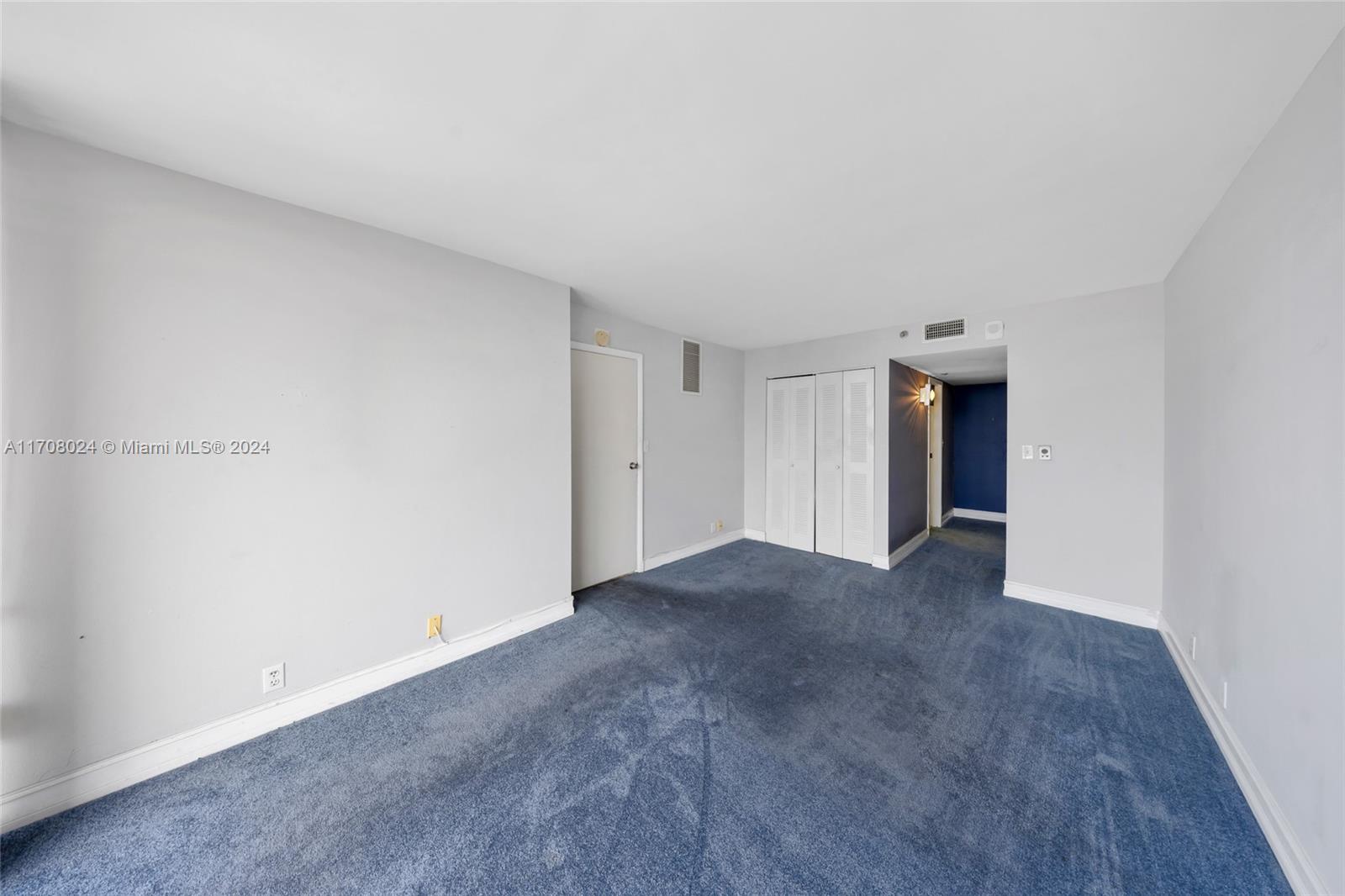 THE GRANDVIEW PALACE COND - Residential