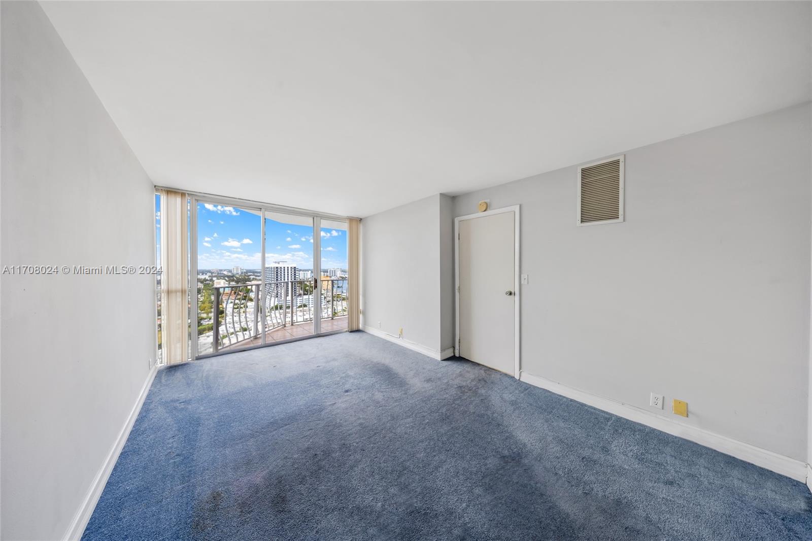 THE GRANDVIEW PALACE COND - Residential
