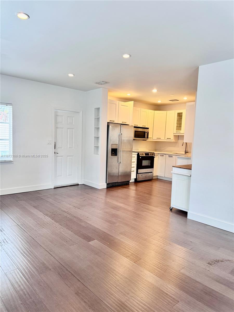 BAY VIEW SUB - Residential Lease