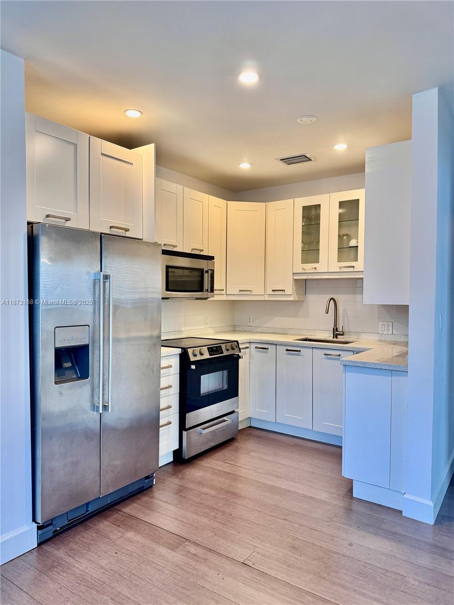 BAY VIEW SUB - Residential Lease