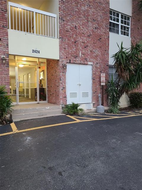 2424 SE 17th Cswy 114B Fort Lauderdale FL 33316