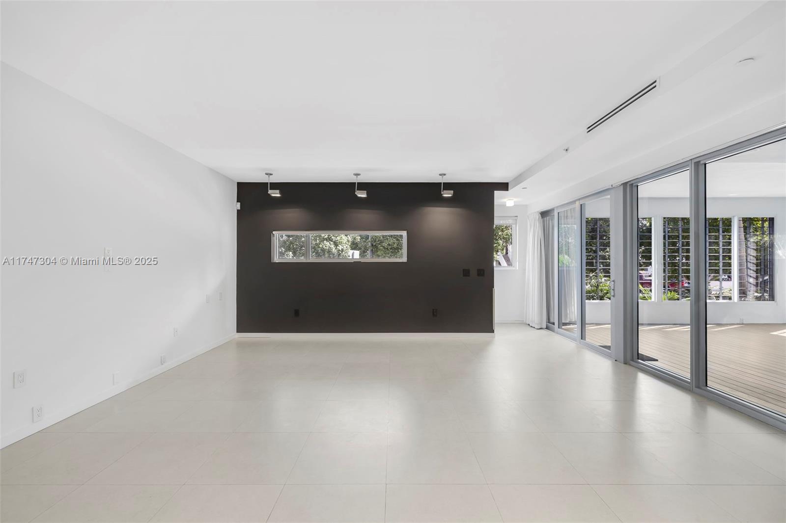 340 Jefferson Ave 1
