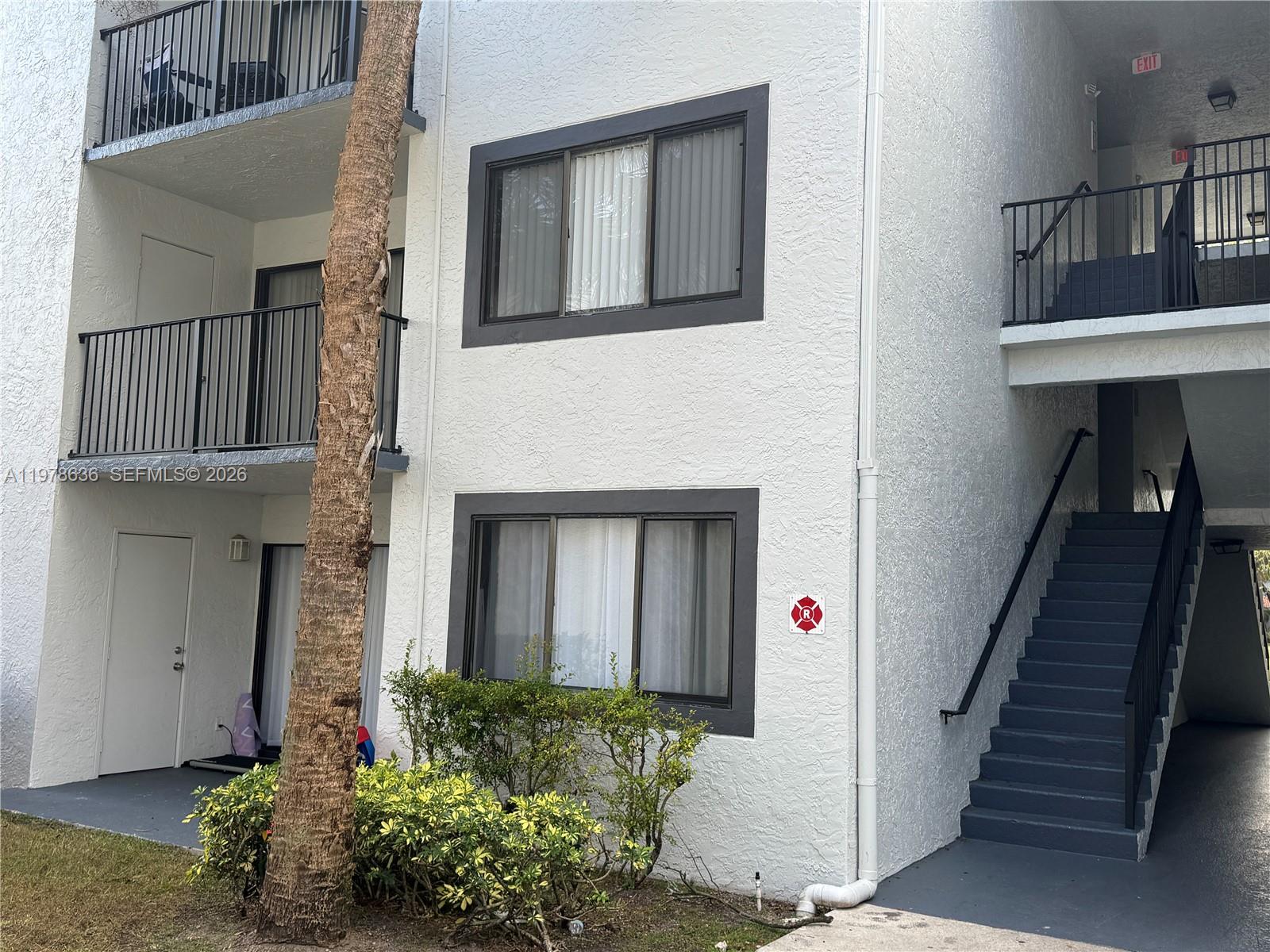 VISCONTI CONDO - Residential Lease