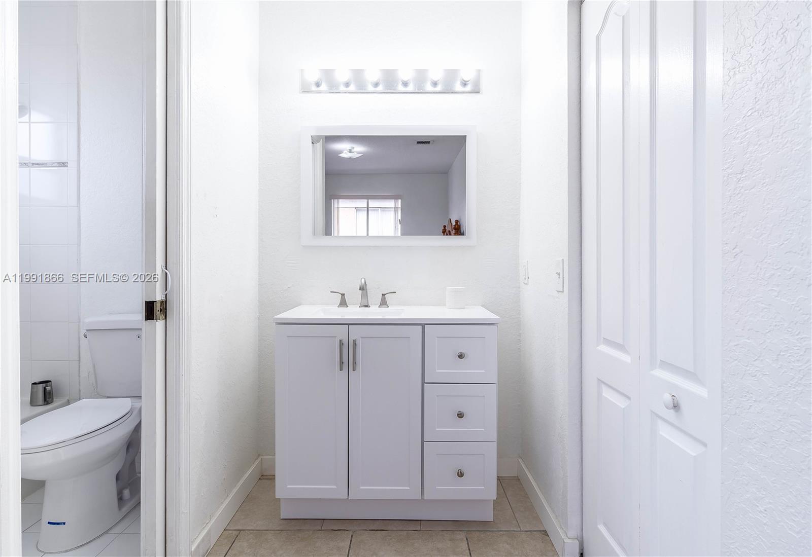 LOS PORTALES SEC B CONDO - Residential