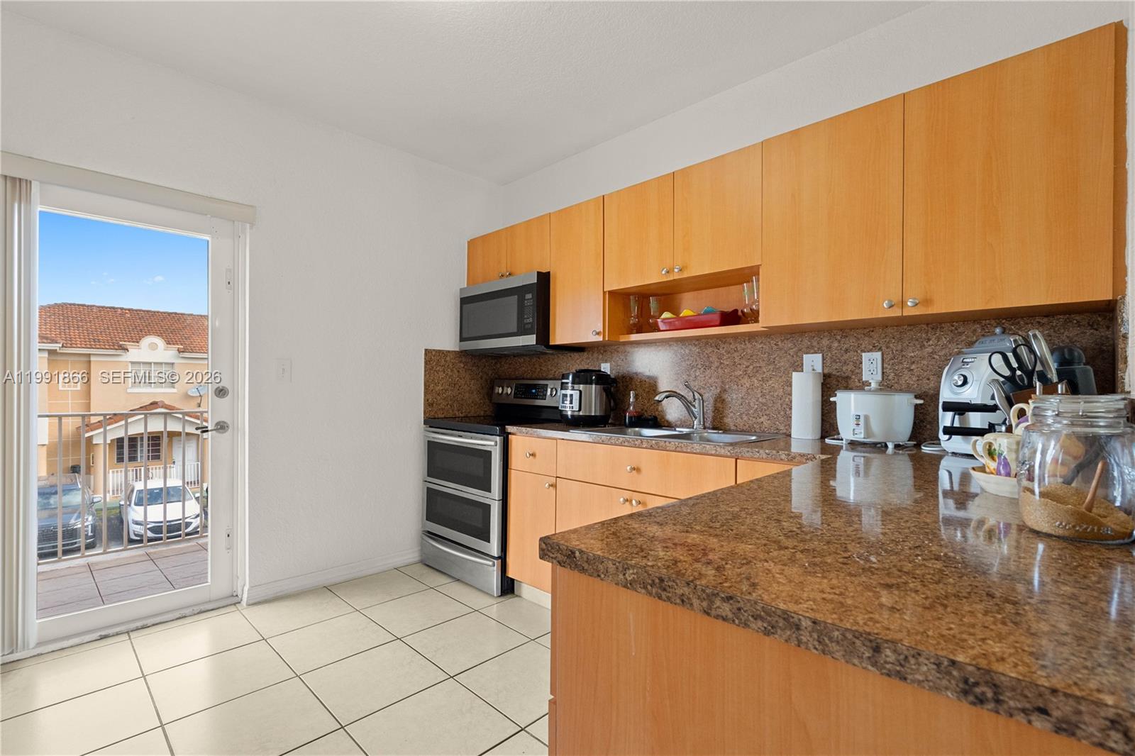 LOS PORTALES SEC B CONDO - Residential