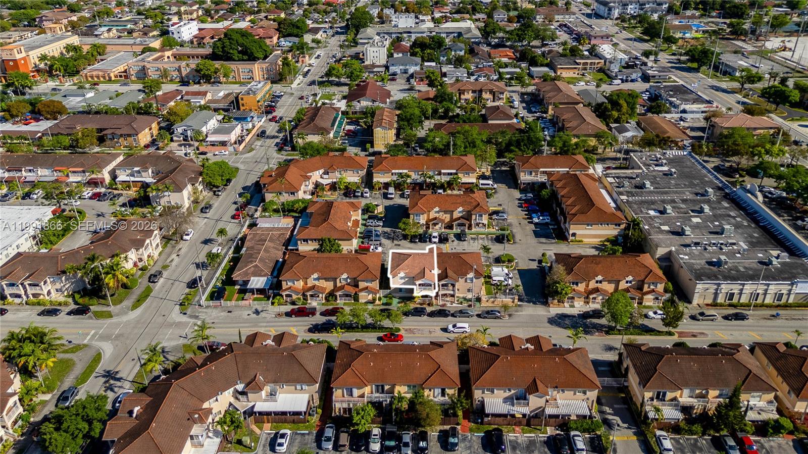 LOS PORTALES SEC B CONDO - Residential