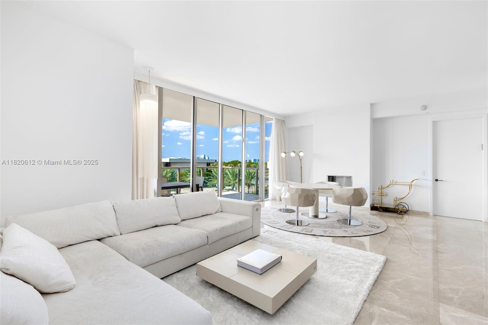 9701 Collins Ave 405S