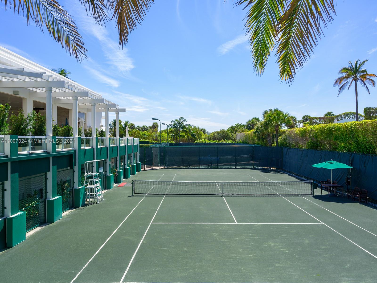 CONTINUUM ON SOUTH BEACH - Residential