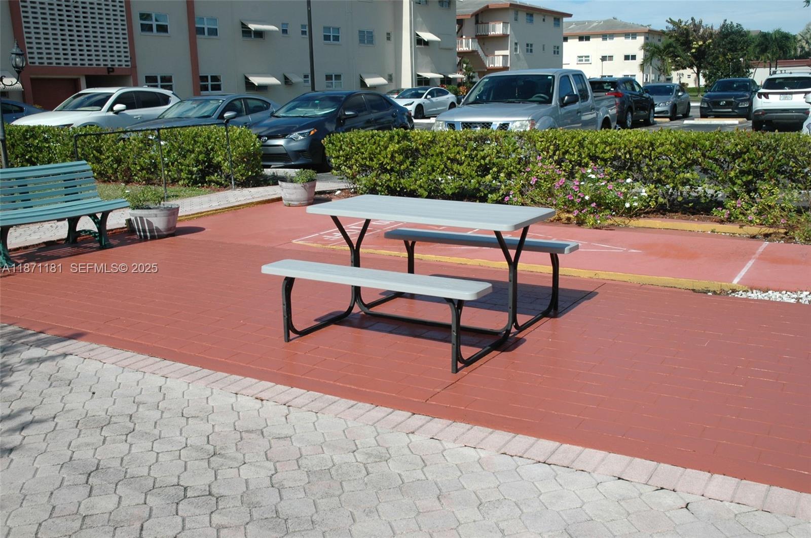 BEVERLY HILLS CONDO NUMBE - Residential