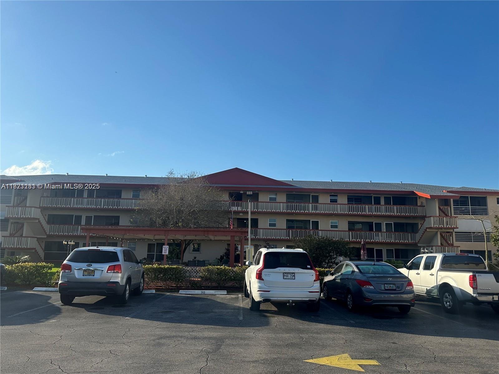 BEVERLY HILLS CONDO NUMBE - Residential