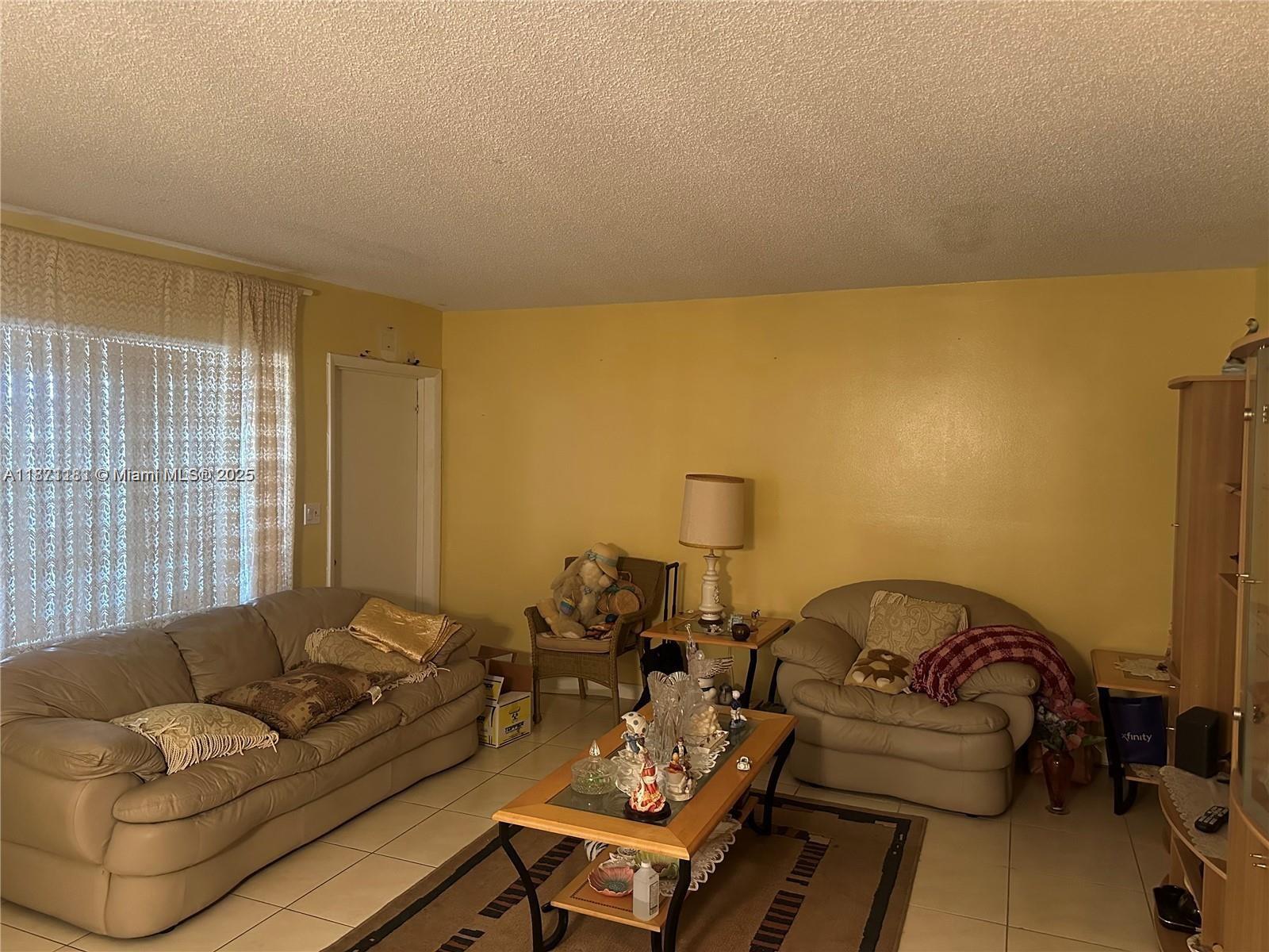 BEVERLY HILLS CONDO NUMBE - Residential