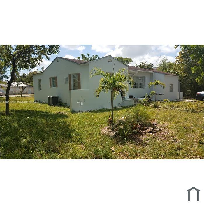 HOLLYWOOD - Residential Lease