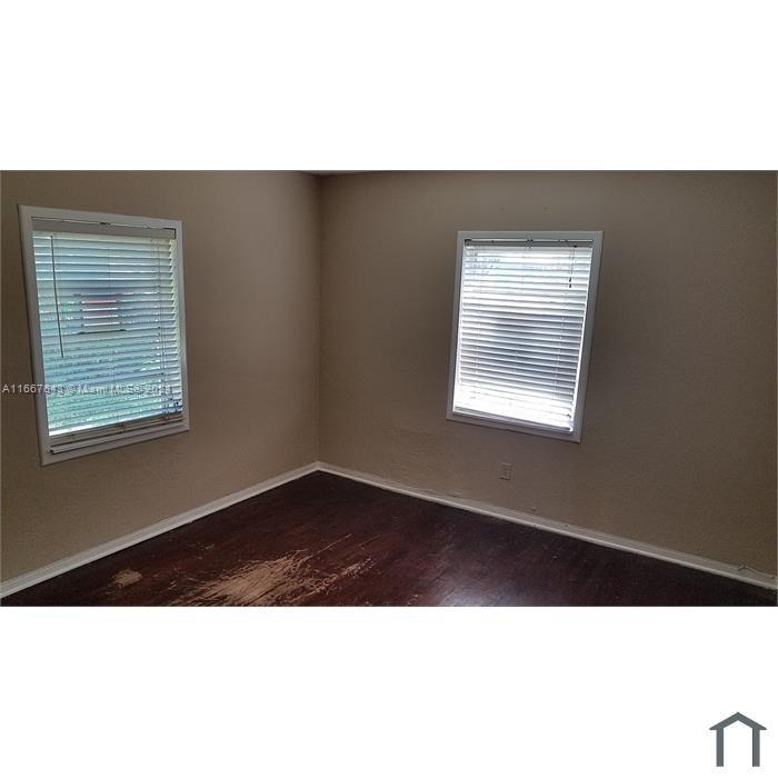 HOLLYWOOD - Residential Lease