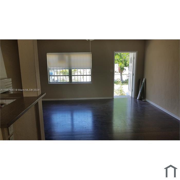 HOLLYWOOD - Residential Lease